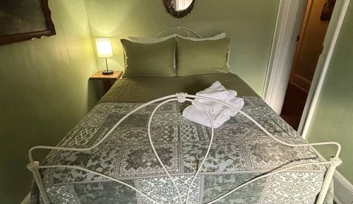 Suite 9 - Upstairs, Two Bedroom Queen Suite, En-Suite Bath