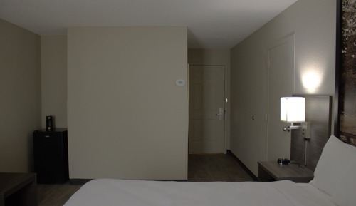 Single Room, 1 King Bed, Mobility Accessible, Non Smoking (Guestroom)
