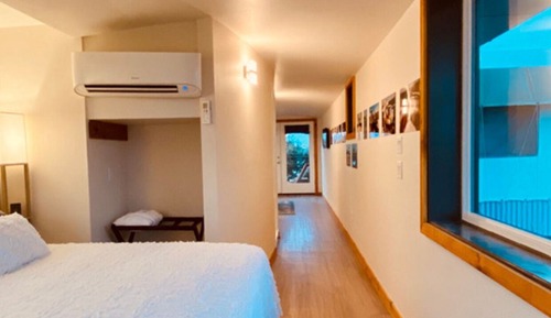 Suite, Hill View