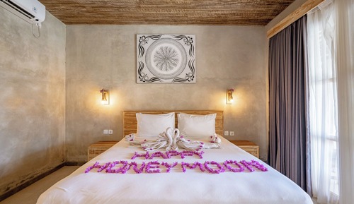 Room, 1 King Bed, Air conditioning