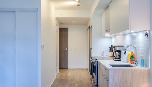 Economy Studio Suite, 1 Queen Bed with Sofa bed, Non Smoking, City View
