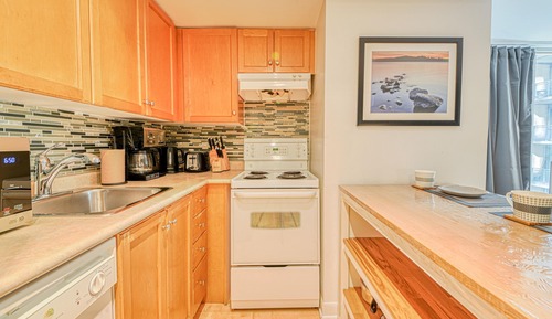 Basic Studio Suite, 1 Queen Bed, Non Smoking, Air conditioning
