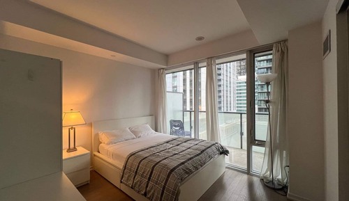 Deluxe Suite, 1 Queen Bed with Sofa bed