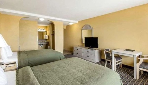 Signature Room