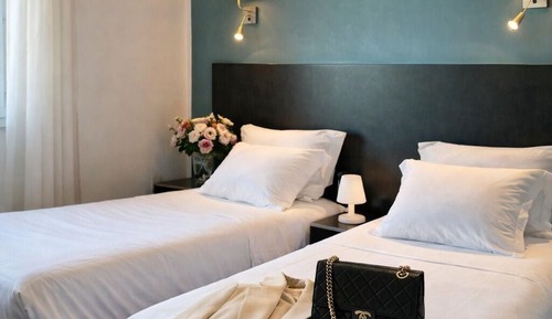 Comfort Twin Room, City View