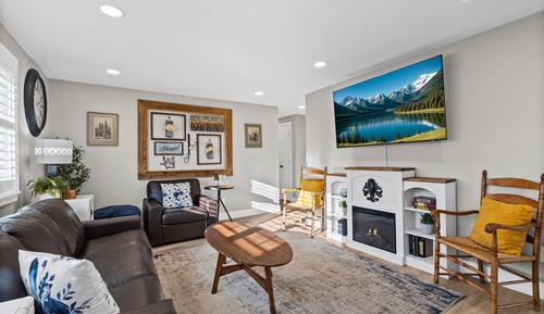 House, Multiple Beds, Hot Tub, Garden View (Berthoud Basecamp)