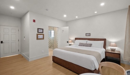 Studio, 1 King Bed, Non Smoking, Kitchenette