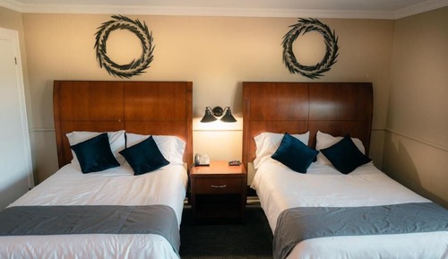 Deluxe Room, Multiple Beds, Non Smoking