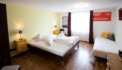 Triple Room, Non Smoking, Private Bathroom