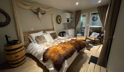 Luxury Cabin, Hot Tub, Garden View (lodge Valhalla)