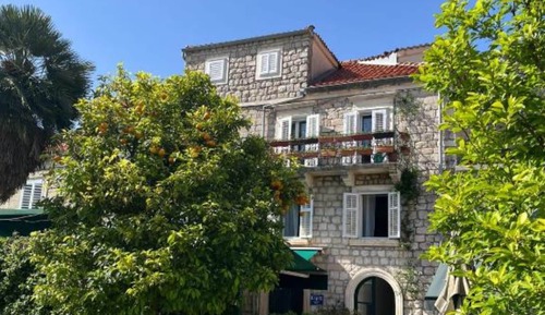 Apartment (Ston Heritage Apartment with City vie)