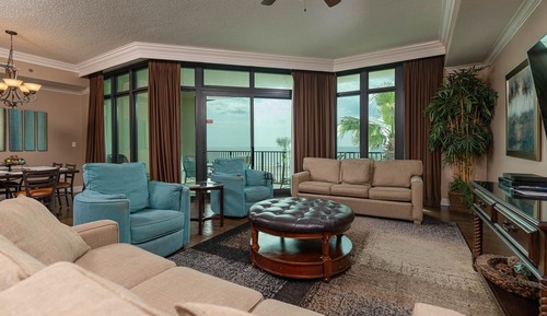 Condo, 3 Bedrooms