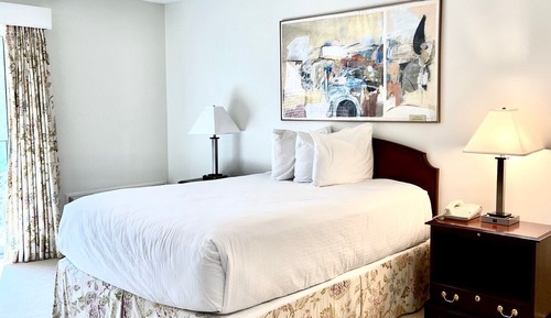 Single Room, 1 Queen Bed, Courtyard View