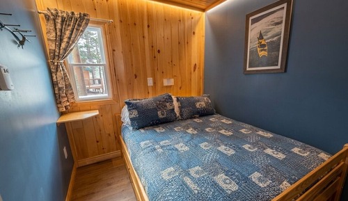 Grand Cottage, Lake View