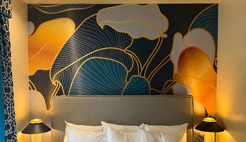 Deluxe Room, 1 King Bed, Private Bathroom, City View