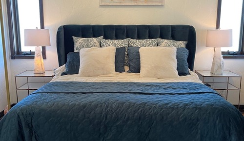 Luxury Cottage, Private Bathroom, River View (Columbine Cottage)