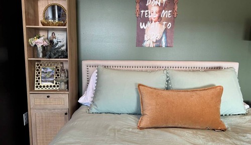 Suite, 1 Queen Bed with Sofa bed, Pets Allowed