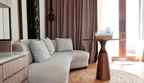 Deluxe Studio Suite, Sea View