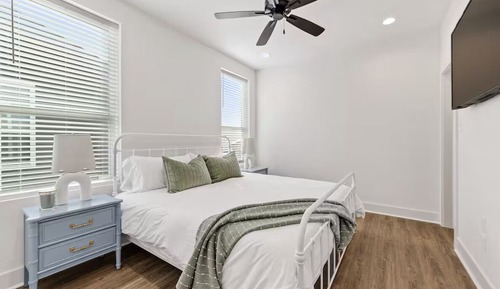 Luxury Townhome, Pets Not Allowed