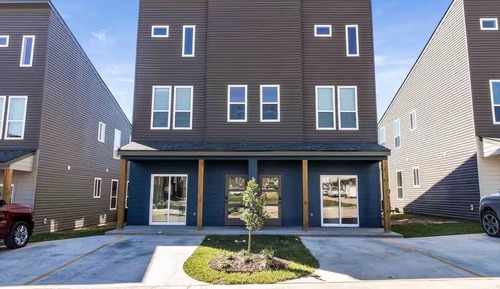 Luxury Townhome, Kitchen, Ground Floor