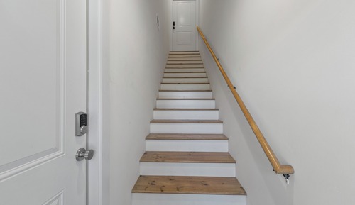Luxury Townhome, Pets Not Allowed