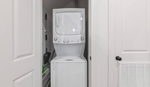 Luxury Townhome, Kitchenette, Ground Floor