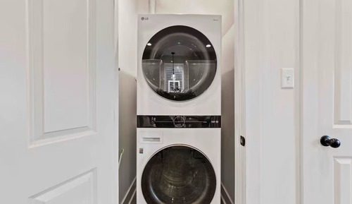 Luxury Townhome, Kitchen, Ground Floor