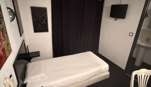Classic Single Room