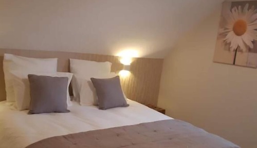 Family Room, Private Bathroom, Garden View