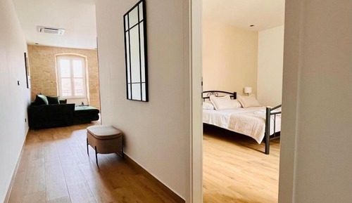 Comfort Apartment, City View