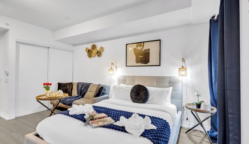 Deluxe Studio Suite