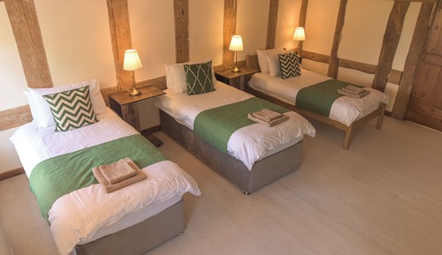 Quadruple Room, Women only