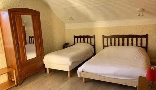 Triple Room, Courtyard View