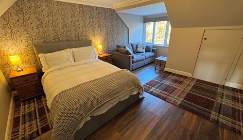 Double Room, Private Bathroom (Skye)