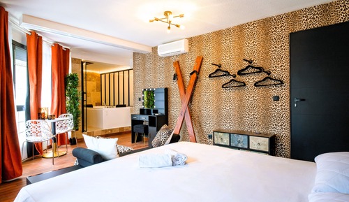 One-Bedroom Apartment with Spa Bath