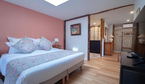 Junior Suite, Courtyard View