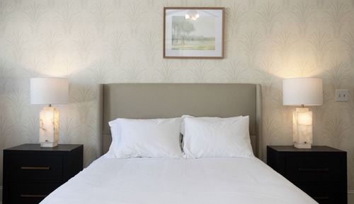 Double Room, Roll-in Shower