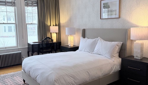 Double Room, Roll-in Shower