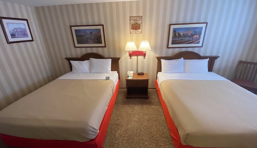 COKE 2 QUEEN BED