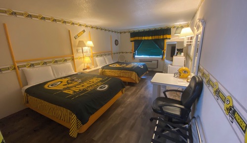 GB PACKERS 2 QUEEN  BED