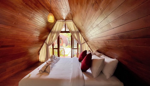Deluxe Double Room, Garden View