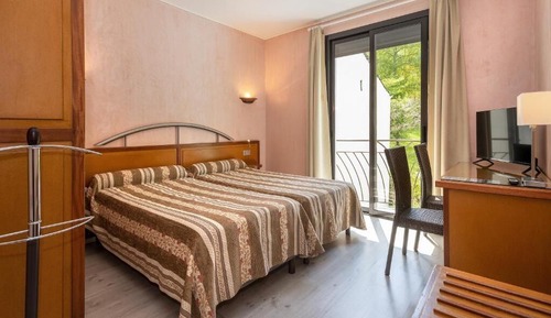 Superior Twin Room, Balcony, Garden View