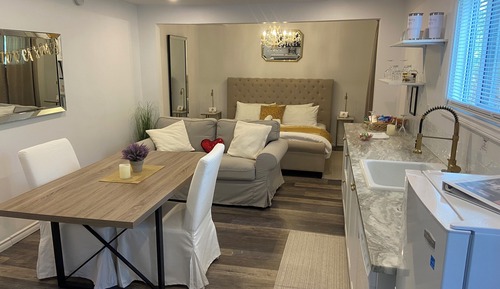 Deluxe Studio Suite