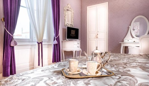 Standard Double Room, Garden View