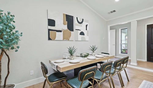 House (4 Bedrooms)
