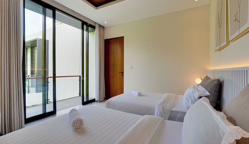 Villa, Balcony, Pool View