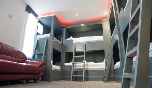 Comfort Quadruple Room, Non Smoking, Private Bathroom