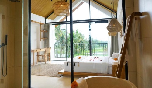 Villa, Balcony, Courtyard View