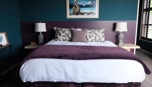 Studio, Balcony, Mountain View