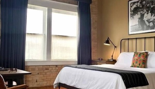 Luxury Suite, City View